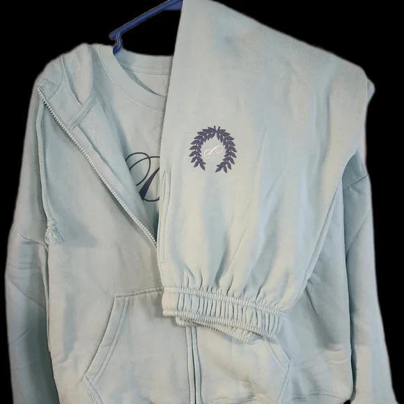 Pink- Vicroria Secret- Opal Blue- Sweatshirt/Sweatpants/Shirt Bundle - Picture 6 of 6